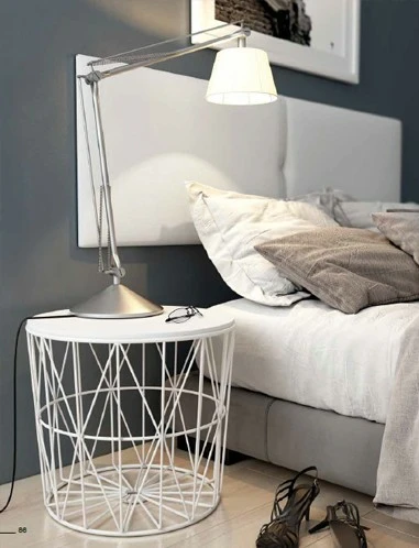 Mesita auxiliar redonda de 48x43 cm con estructura metálica