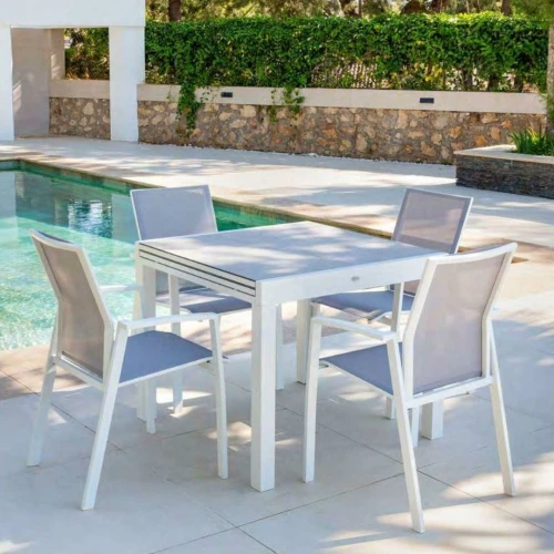 Comedor de jardín con mesa extensible y 4 sillones de aluminio