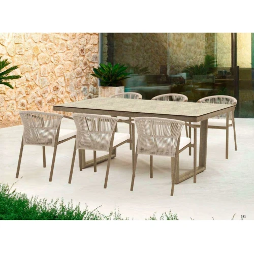 Comedor de exterior Masai con mesa de aluminio y sillones con cuerda trenzada