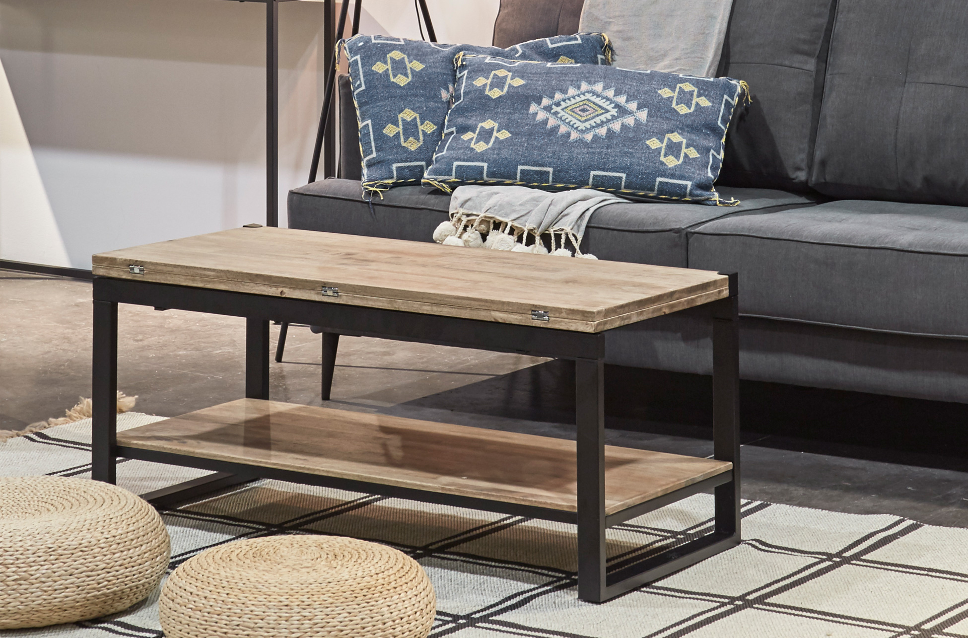 MESA CENTRO ELEVABLE Y EXTENSIBLE STEVE 100 x 45 CM ROBLE HONEY / NEGRO. - Imagen 5