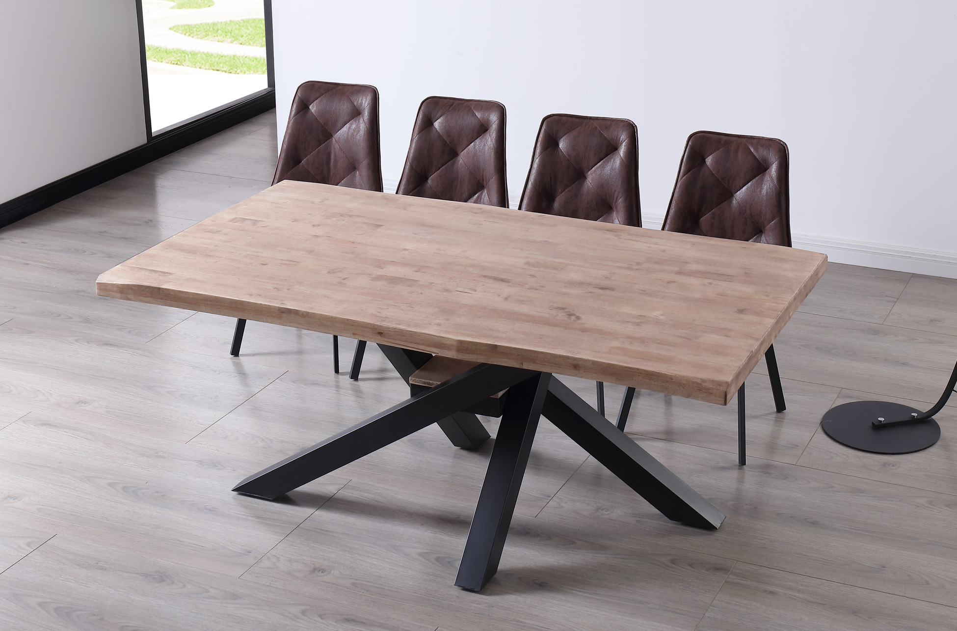 MESA COMEDOR FIJA XENA 180 x 100 CM ROBLE HONEY / NEGRO TAPA CON FORMA. - Imagen 4
