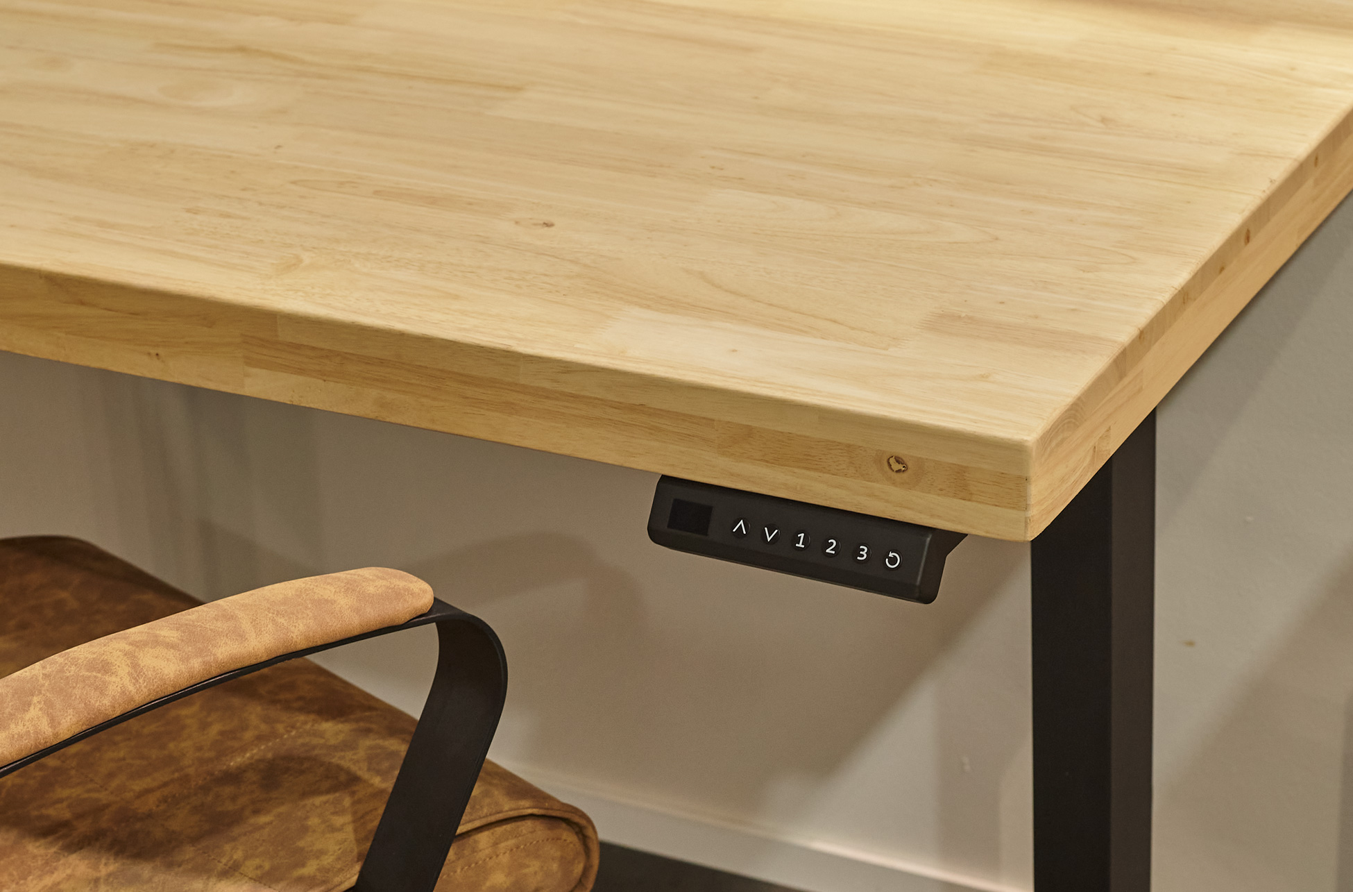 MESA ESCRITORIO / DESPACHO MOTORIZADA ELEVABLE STAND 140 x 70 CM NORDISH / NEGRO. - Imagen 6