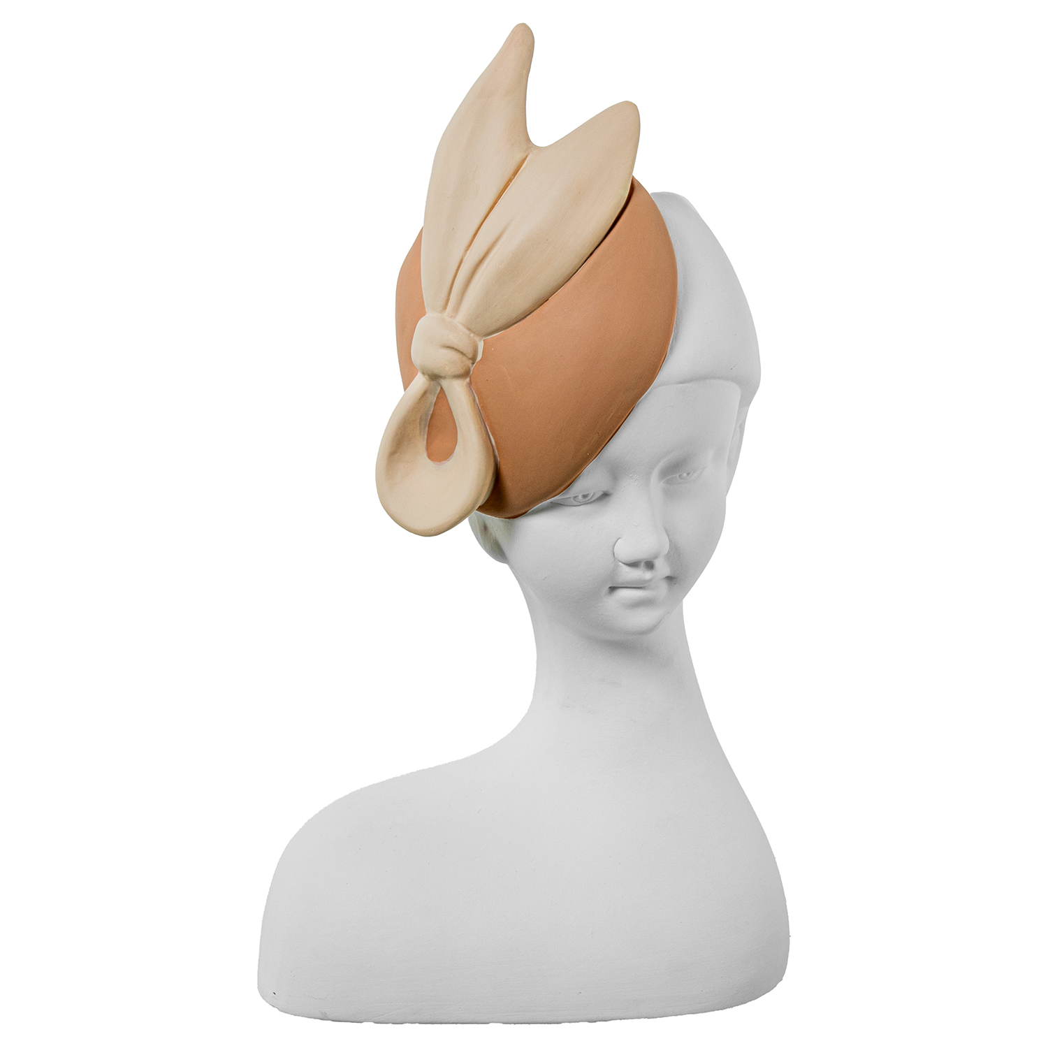 FIGURA CERÁMICA CHICA C/LAZO BANCO/ORO